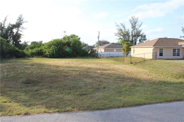 1634 Nw 1st Ave, Cape Coral, Florida 33993