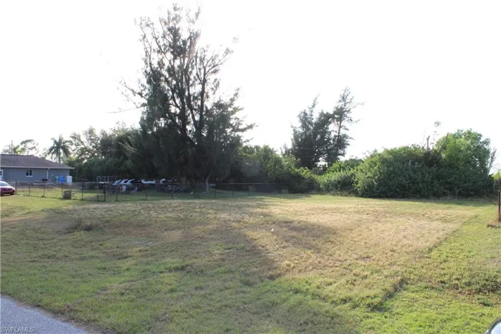 1634 Nw 1st Ave, Cape Coral, Florida 33993