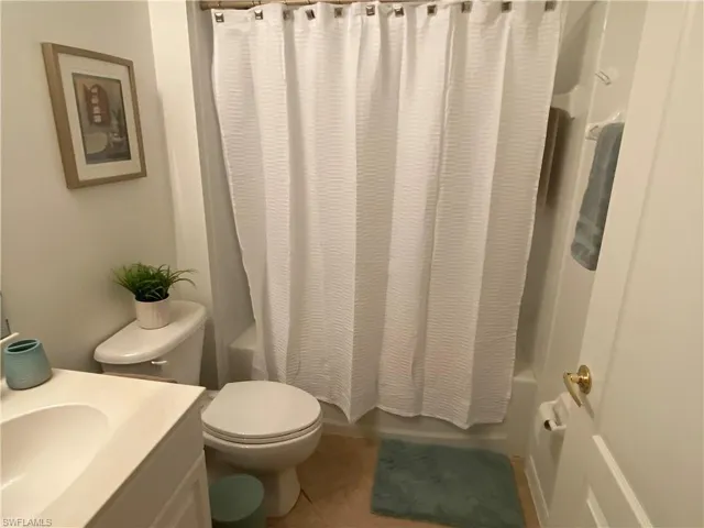 3465 Laurel Greens Ln S 103, Naples, Florida 34119