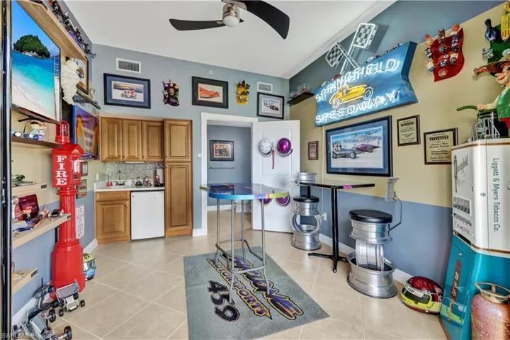 OPTIONAL CABANA