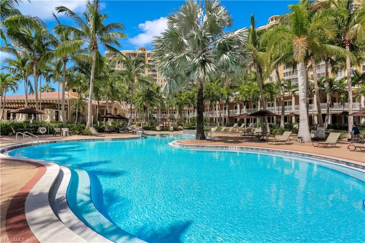 TARPON LANDINGS POOL
