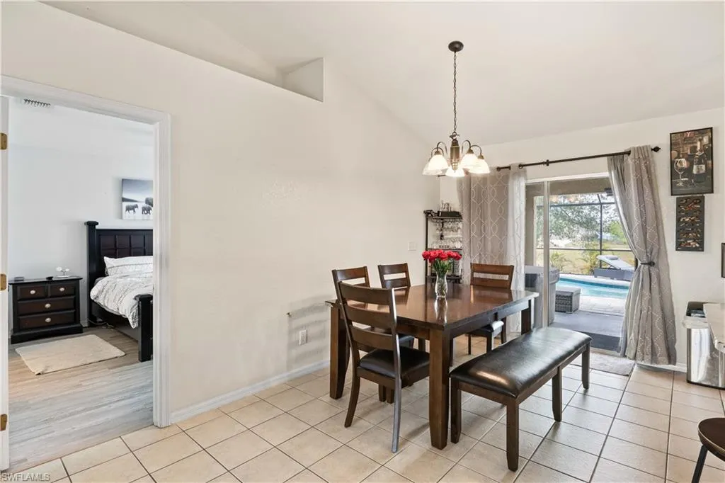 927 12th TER, Cape Coral, FL 33993,225045448