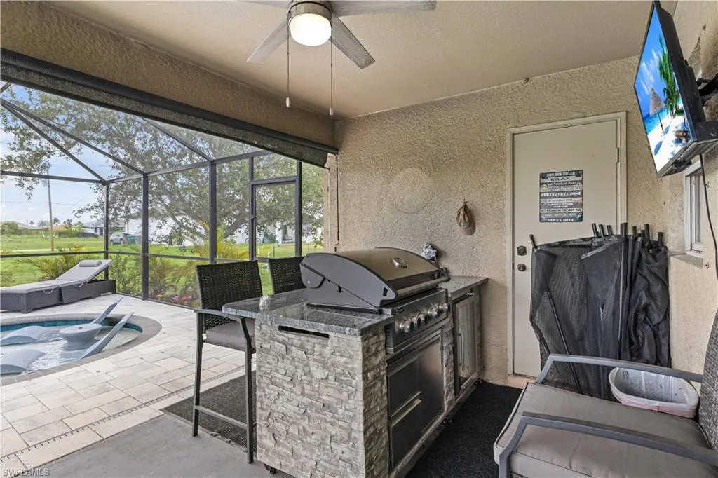 927 12th TER, Cape Coral, FL 33993,225045448