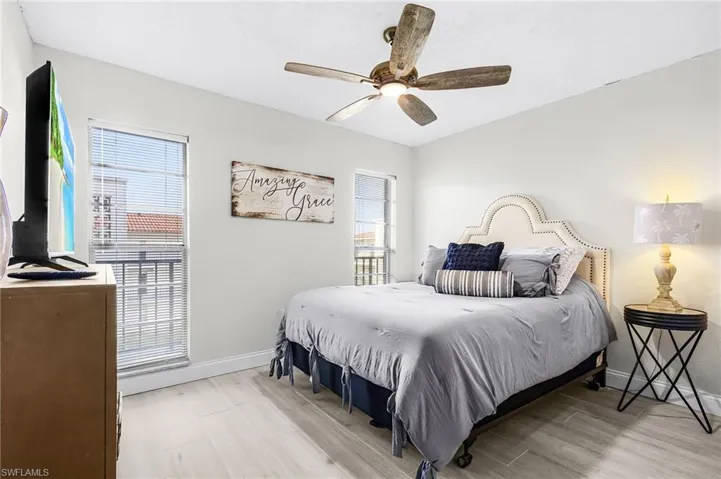53 High Point Cir W 310, Naples, Florida 34103