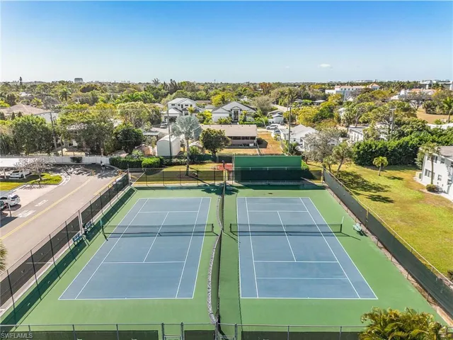 53 High Point Cir W 310, Naples, Florida 34103