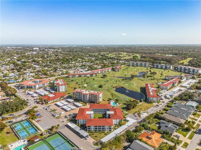 53 High Point Cir W 310, Naples, Florida 34103