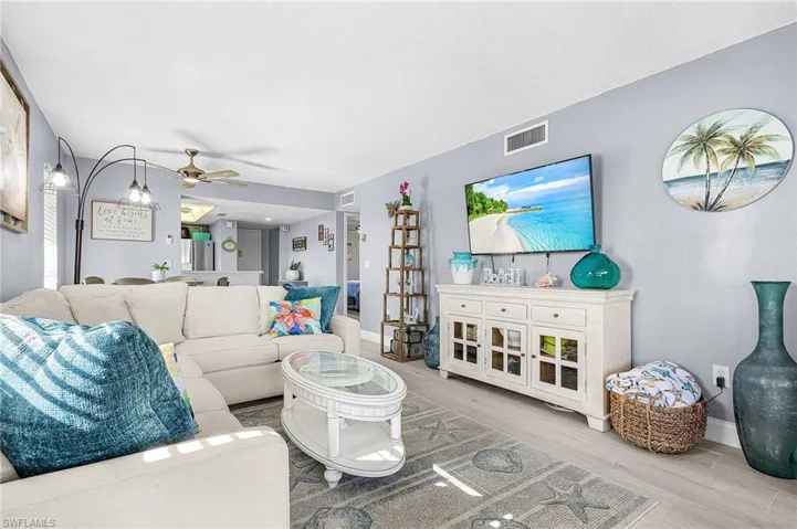 53 High Point Cir W 310, Naples, Florida 34103