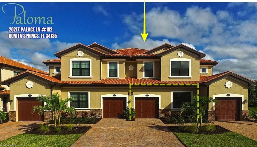Mediterranean / spanish house with a garage