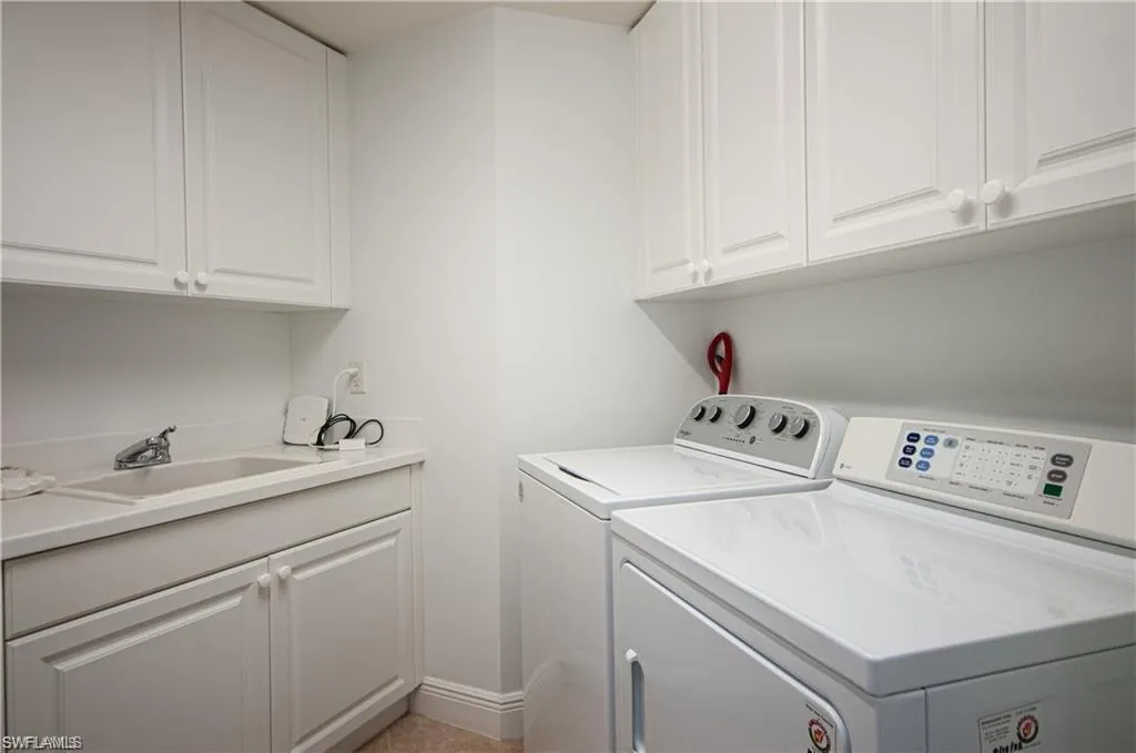 6061 Silver King BLVD, Cape Coral, FL 33914,224071955
