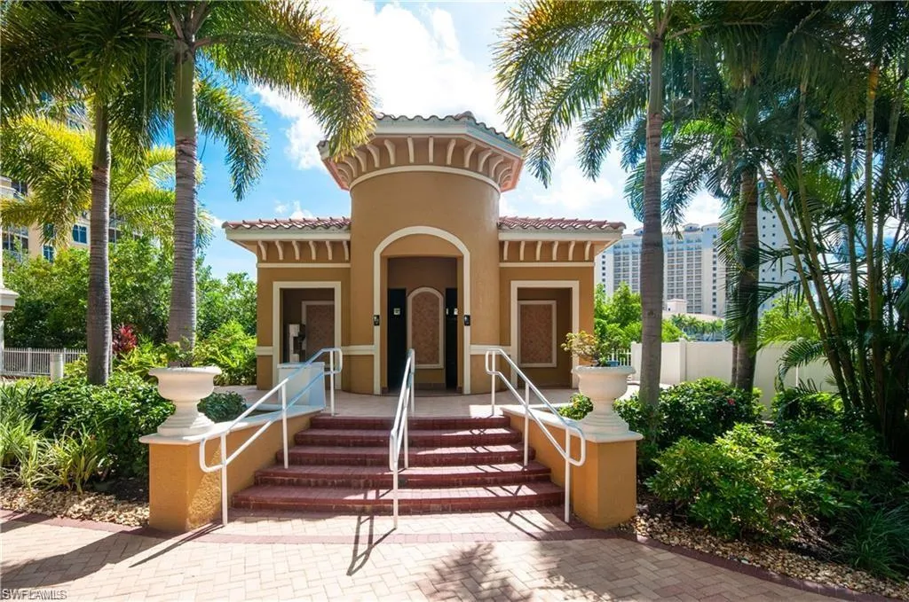 6061 Silver King BLVD, Cape Coral, FL 33914,224071955