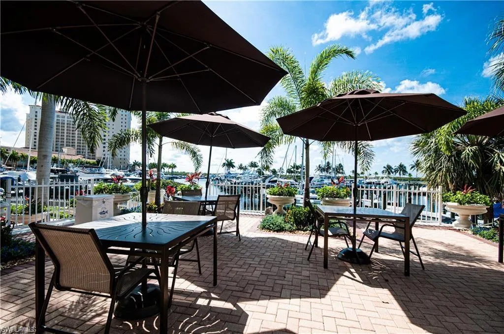 6061 Silver King BLVD, Cape Coral, FL 33914,224071955