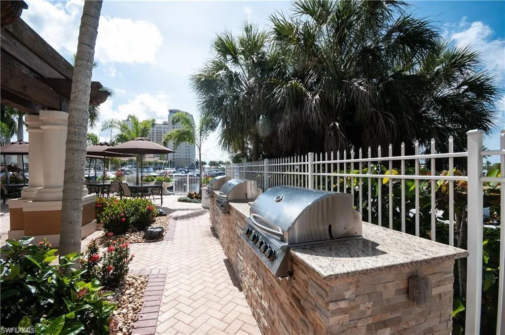 6061 Silver King BLVD, Cape Coral, FL 33914,224071955
