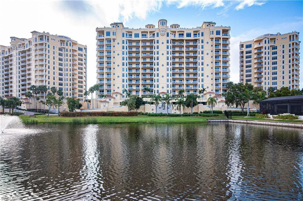 6061 Silver King BLVD, Cape Coral, FL 33914,224071955