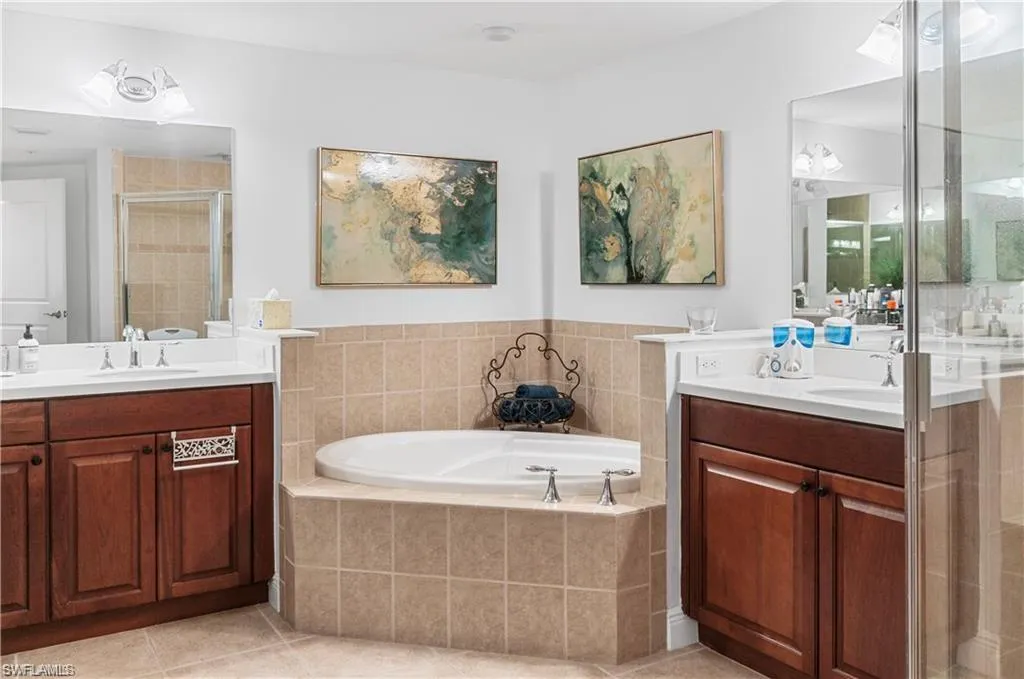 6061 Silver King BLVD, Cape Coral, FL 33914,224071955