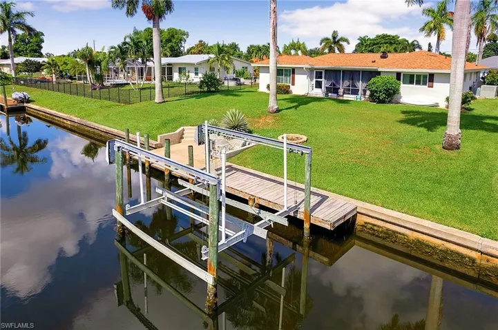 4529 Se 1st Ave, Cape Coral, Florida 33904
