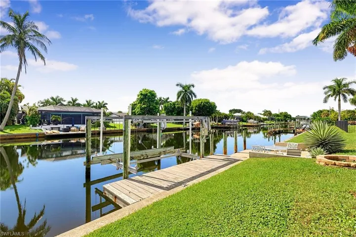 4529 Se 1st Ave, Cape Coral, Florida 33904