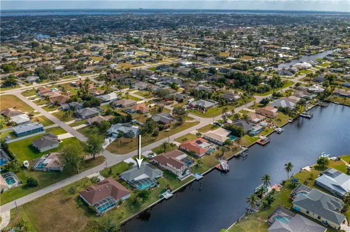 3030 SE 6th  AVE, Cape Coral, FL 33904