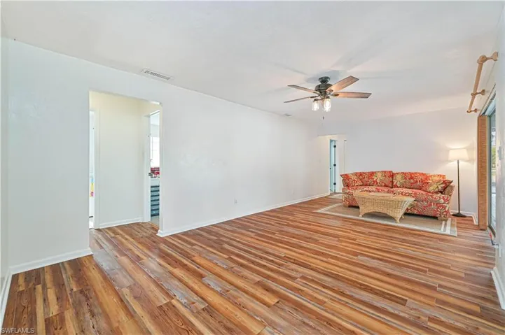 3030 SE 6th  AVE, Cape Coral, FL 33904