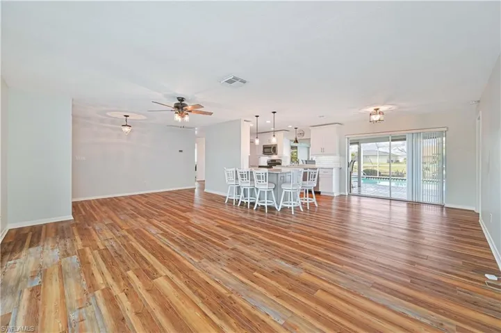 3030 SE 6th  AVE, Cape Coral, FL 33904