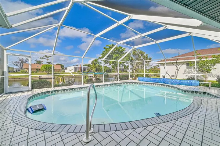 3030 SE 6th  AVE, Cape Coral, FL 33904