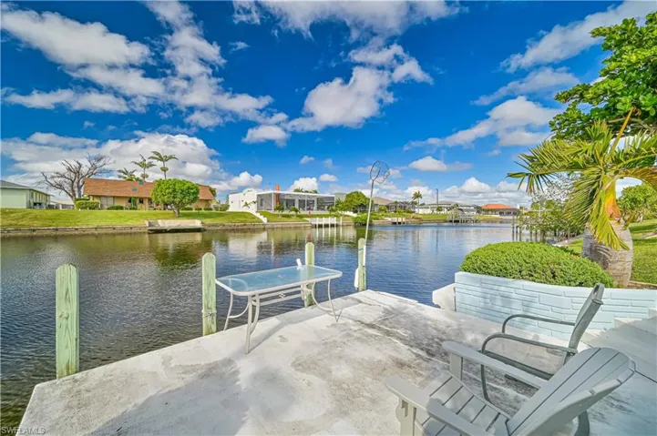 3030 SE 6th  AVE, Cape Coral, FL 33904