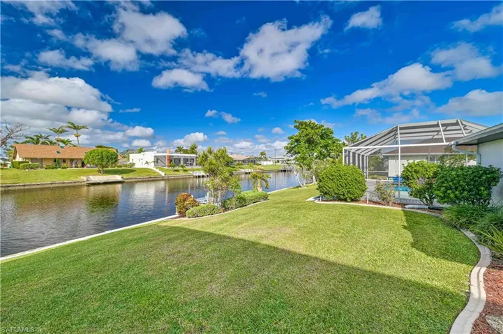 3030 SE 6th  AVE, Cape Coral, FL 33904