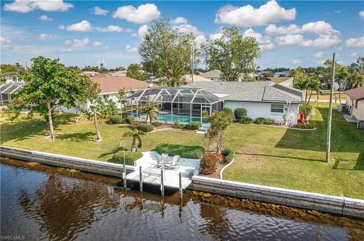 3030 SE 6th  AVE, Cape Coral, FL 33904
