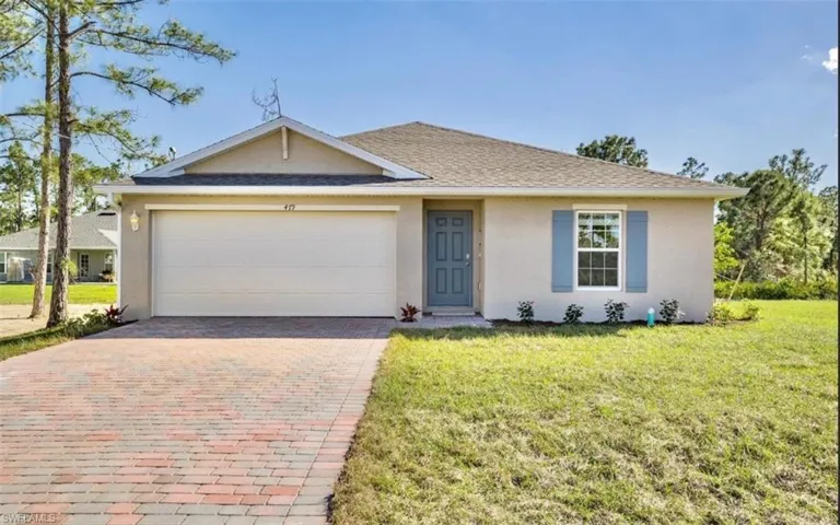 MODEL HOME