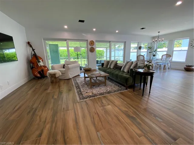 1340  West  LN, Naples, FL 34110