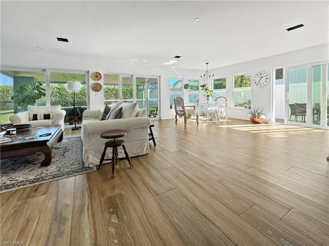 1340  West  LN, Naples, FL 34110