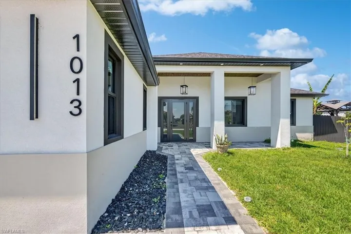 1013  Chaplin  AVE, Lehigh Acres, FL 33971