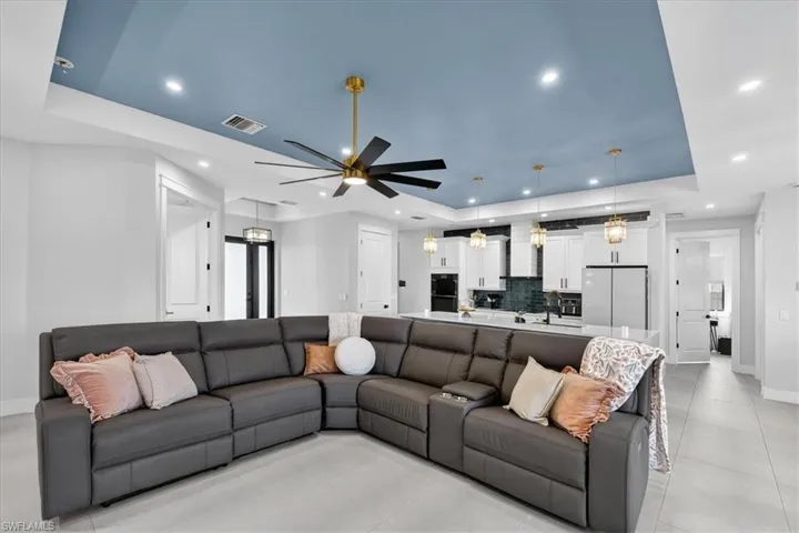 1013  Chaplin  AVE, Lehigh Acres, FL 33971