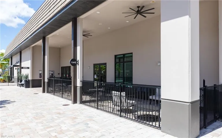 View of patio / terrace with a ceiling fan
