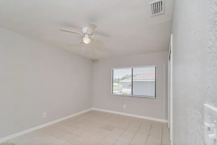 2715 Se 8th Ave, Cape Coral, Florida 33904