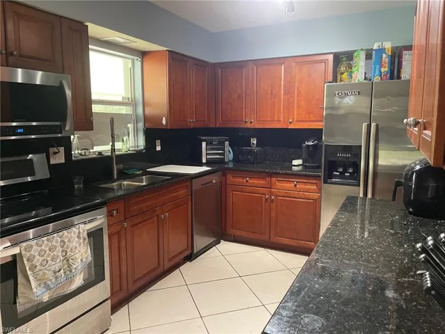114 Lincoln AVE, LEHIGH ACRES FL 33936