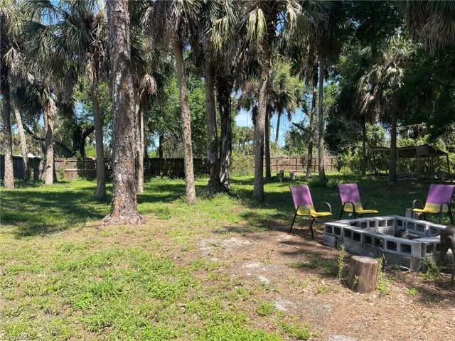 114 Lincoln AVE, LEHIGH ACRES FL 33936
