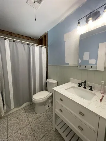 114 Lincoln AVE, LEHIGH ACRES FL 33936