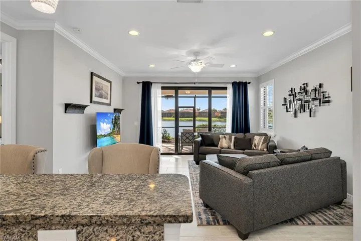 1467  Oceania S DR, Naples, FL 34113