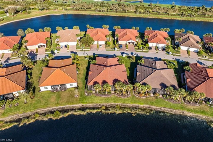 1467  Oceania S DR, Naples, FL 34113