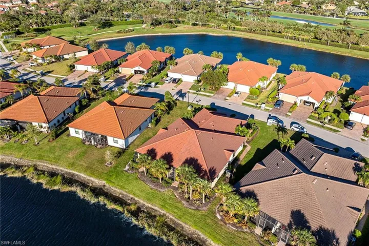 1467  Oceania S DR, Naples, FL 34113