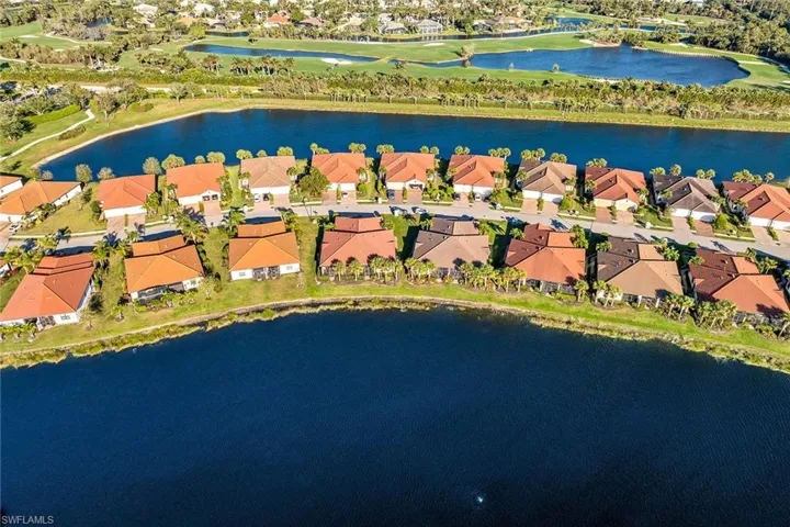 1467  Oceania S DR, Naples, FL 34113