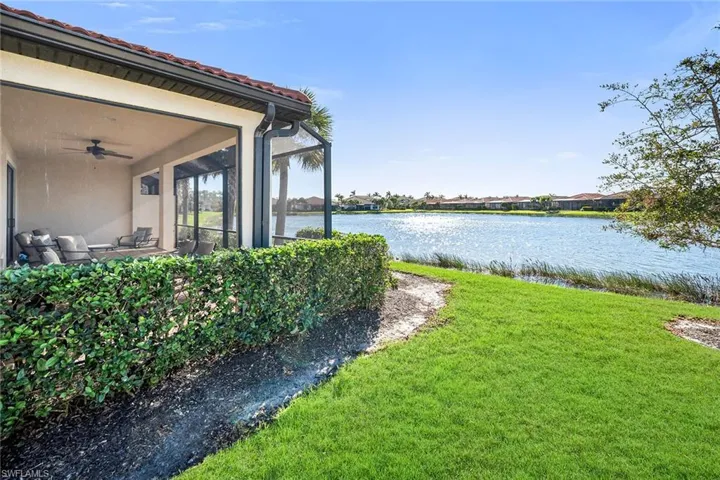 1467  Oceania S DR, Naples, FL 34113