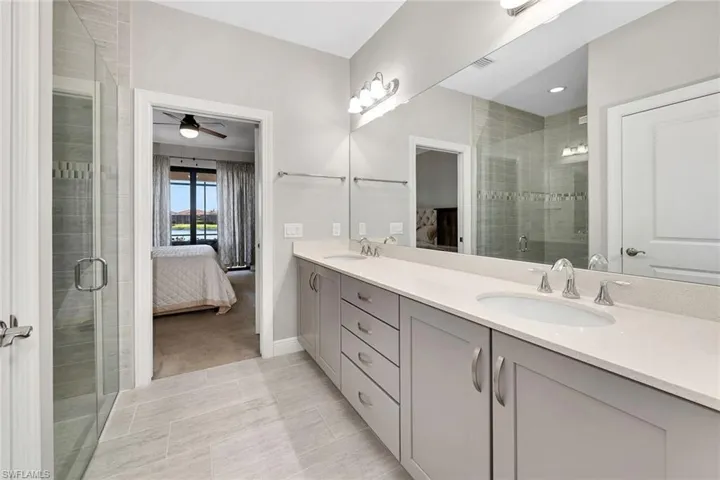 1467  Oceania S DR, Naples, FL 34113