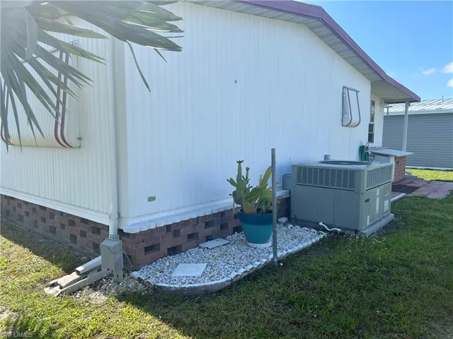 3121  Running Deer  DR, North Fort Myers, FL 33917