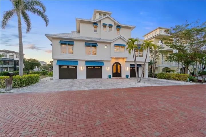 237 Bayfront Dr, Bonita Springs, Florida 34134