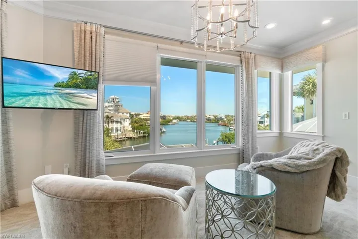 237 Bayfront Dr, Bonita Springs, Florida 34134