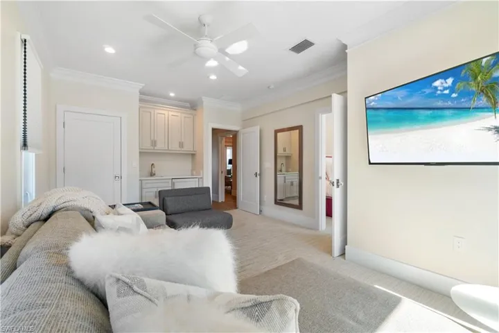 237 Bayfront Dr, Bonita Springs, Florida 34134