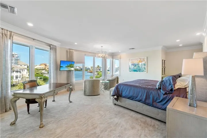 237 Bayfront Dr, Bonita Springs, Florida 34134