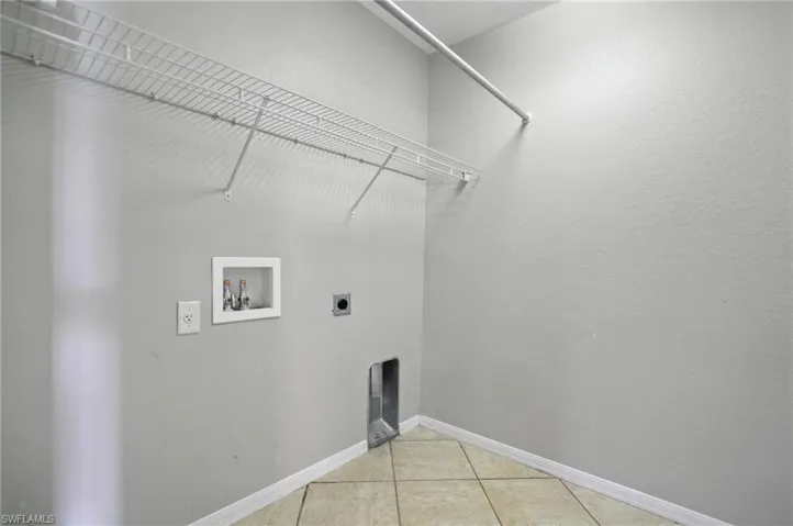 9010 Gladiolus Preserve Cir, Fort Myers, Florida 33908