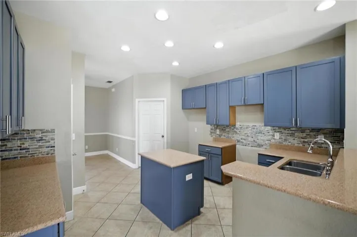 9010 Gladiolus Preserve Cir, Fort Myers, Florida 33908